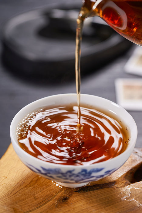 2006 Menghai Gong Ting Ripe Pu-erh Tea Cake