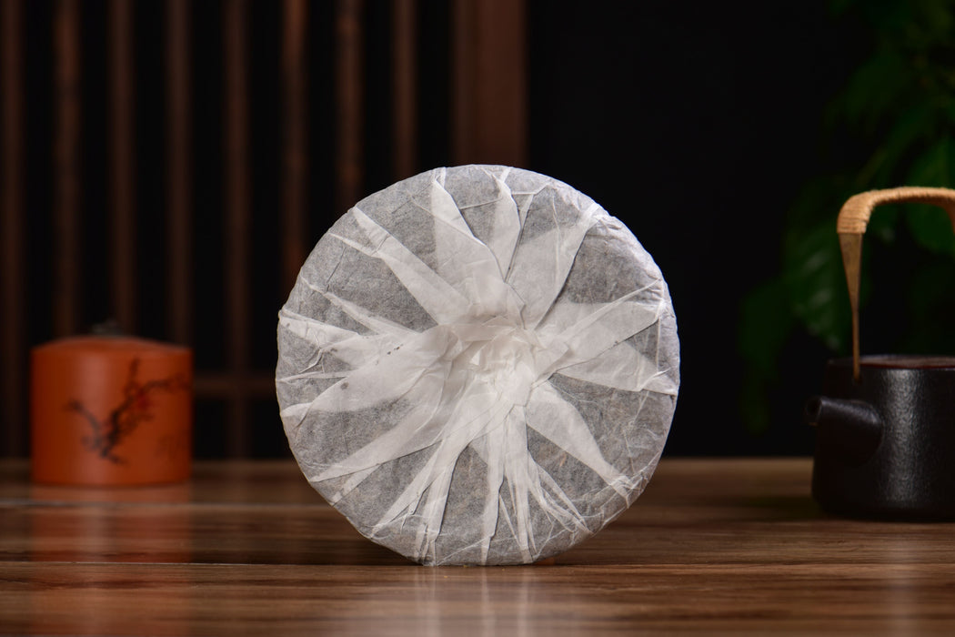 2025 Yunnan Sourcing "Suan Zao Shu" Old Arbor White Tea Cake | Yunnan Sourcing Tea Shop