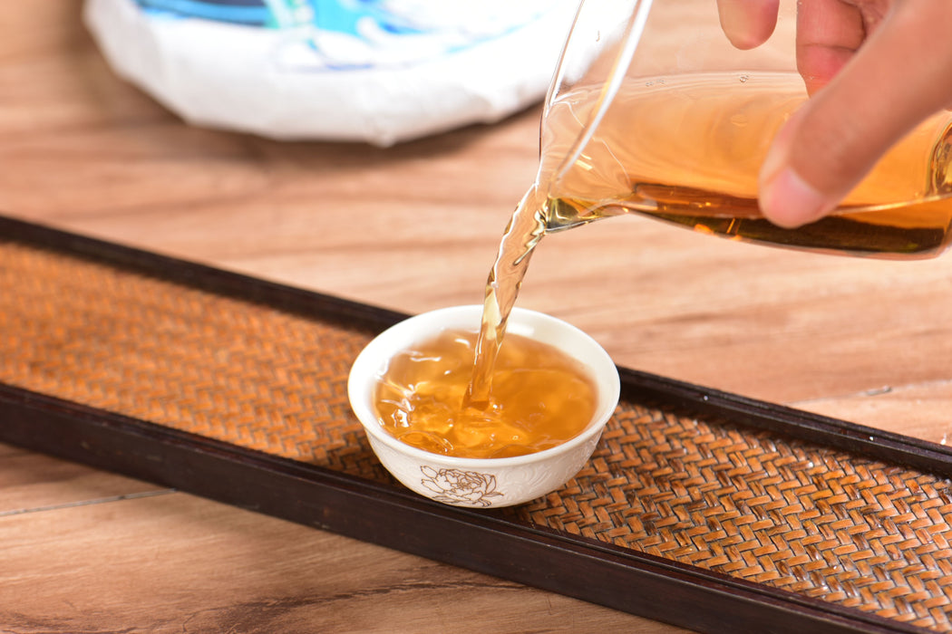 2025 Yunnan Sourcing "Jiu Tai Po Bai Cha" Old Arbor White Tea Cake | Yunnan Sourcing Tea Shop