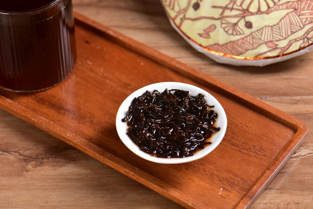 2025 Yunnan Sourcing "Peerless Gold Label" Ripe Pu-erh Tea Cake | Yunnan Sourcing Tea Shop