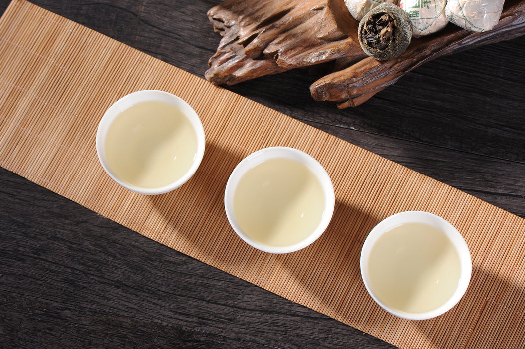 Fuding Shou Mei White Tea in King Orange | Yunnan Sourcing Tea Shop