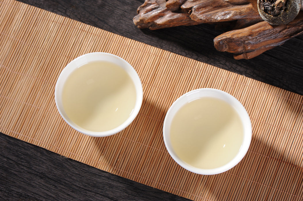 Fuding Shou Mei White Tea in King Orange | Yunnan Sourcing Tea Shop