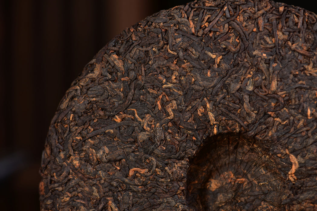 2025 Yunnan Sourcing "Knight's Chamfer" Ripe Pu-erh Tea Cake | Yunnan Sourcing Tea Shop