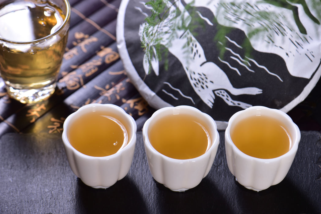 2023 Yunnan Sourcing "Autumn Meng Zhu Da Shan" Old Arbor Raw Pu-erh Tea Cake