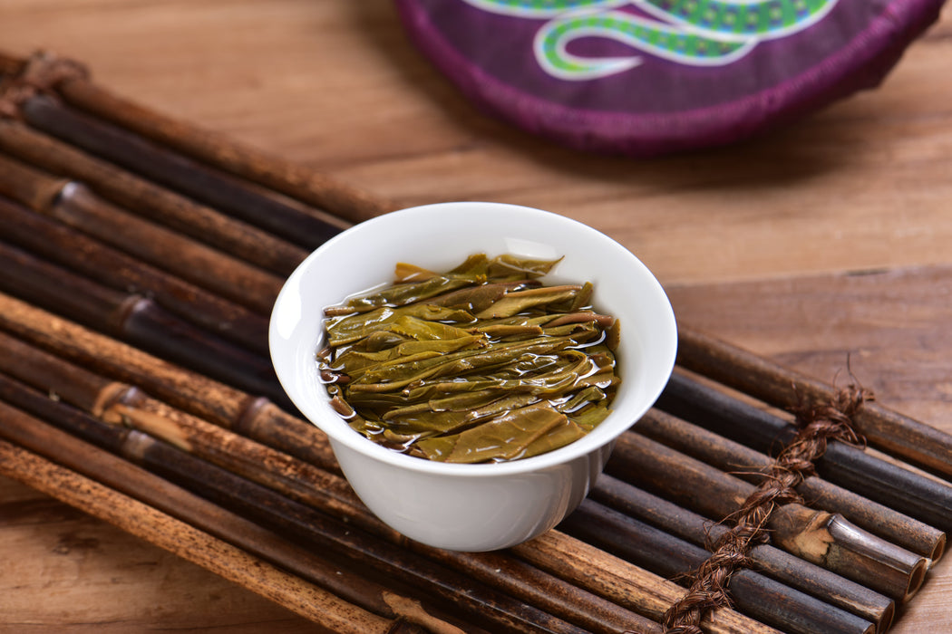 2025 Yunnan Sourcing "Xin Ban'e" Raw Pu-erh Tea Cake | Yunnan Sourcing Tea Shop