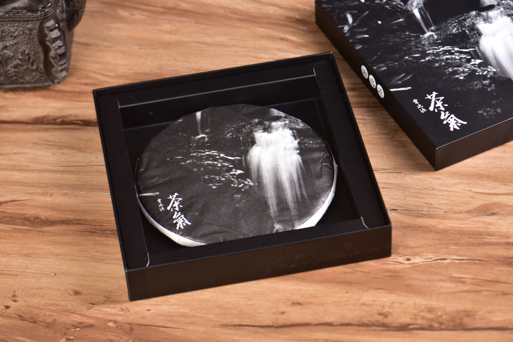 2025 Yunnan Sourcing "Cha Qi" Raw Pu-erh Tea Cake | Yunnan Sourcing Tea Shop