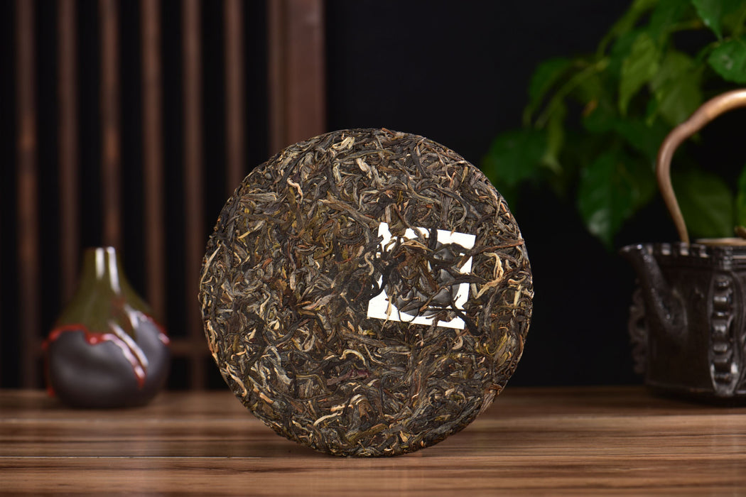 2025 Yunnan Sourcing "Cha Qi" Raw Pu-erh Tea Cake | Yunnan Sourcing Tea Shop
