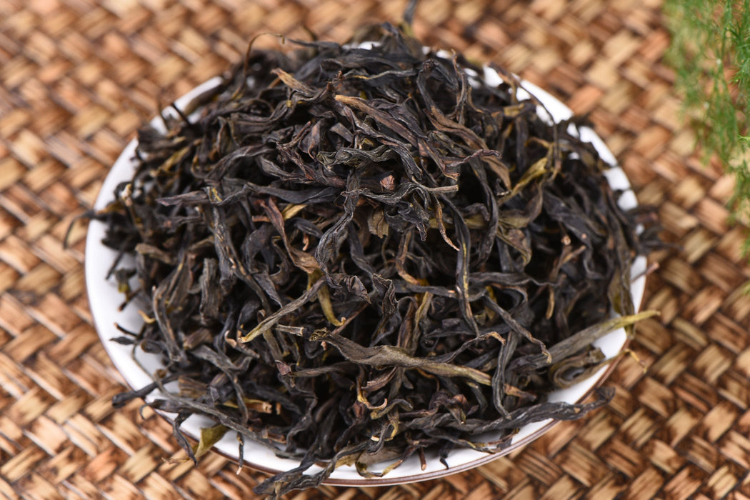 Dong Fang Hong Middle Mountain Dan Cong Oolong Tea | Yunnan Sourcing Tea Shop