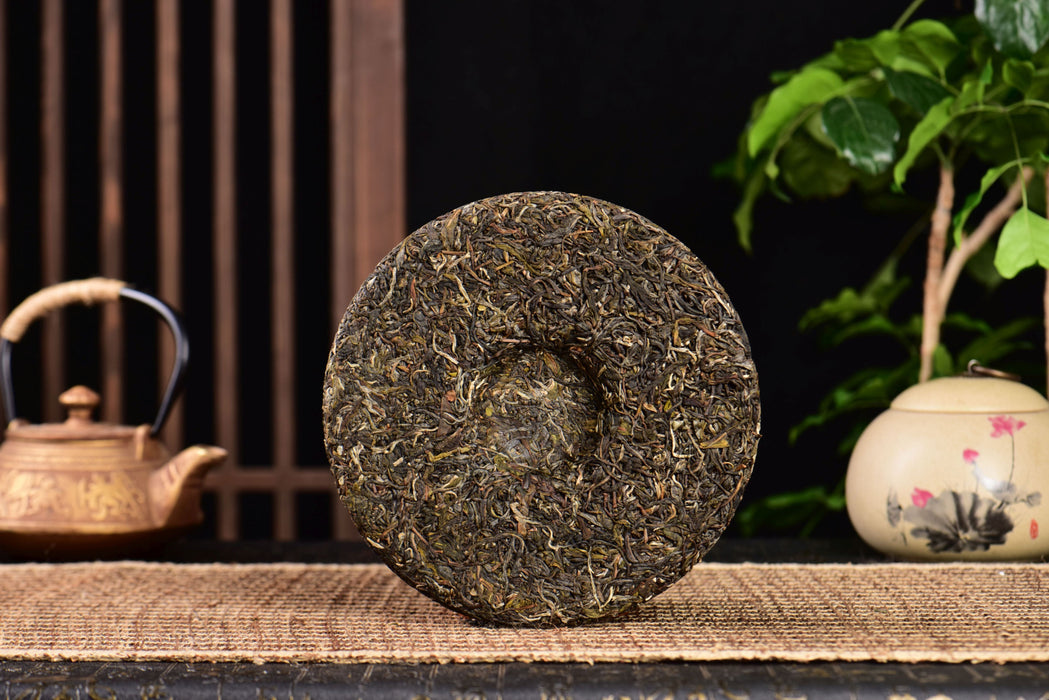 2024 Yunnan Sourcing "Wu Liang Mountain" Wild Arbor Raw Pu-erh Tea Cake