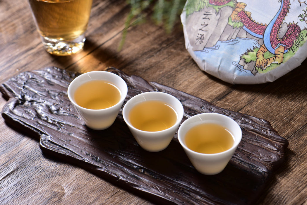 2024 Yunnan Sourcing "Mengku Gu Shu Bai Cha" White Tea Cake