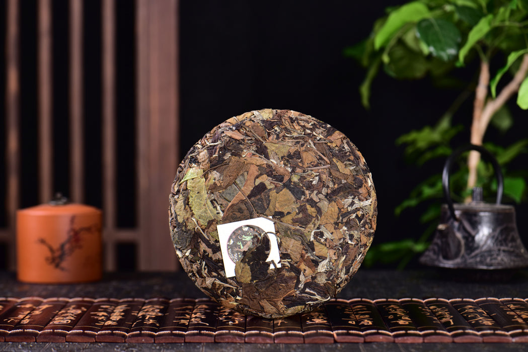 2024 Yunnan Sourcing "Suan Zao Shu" Old Arbor White Tea Cake