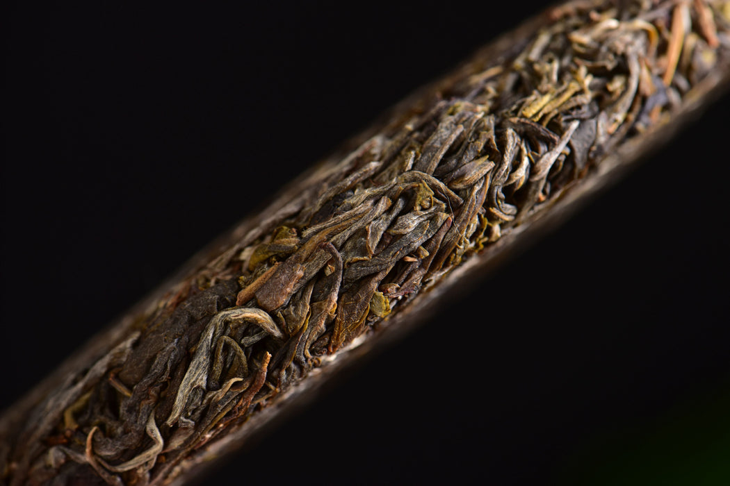 2025 Yunnan Sourcing "Ba Da Snake" Raw Pu-erh Tea Cake | Yunnan Sourcing Tea Shop