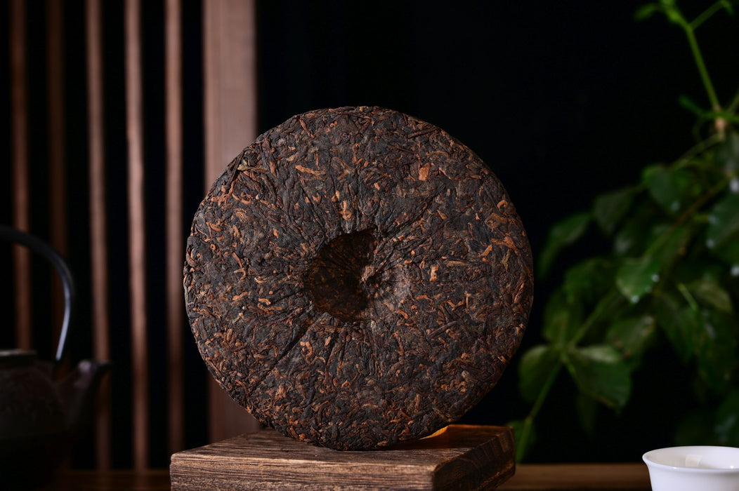 2024 Yunnan Sourcing "Ba Wang" Ripe Pu-erh Tea Cake