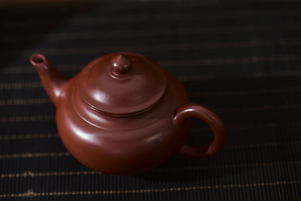 Da Hong Pao Clay "Xiao Ying Hu" Yixing Teapot * 115ml