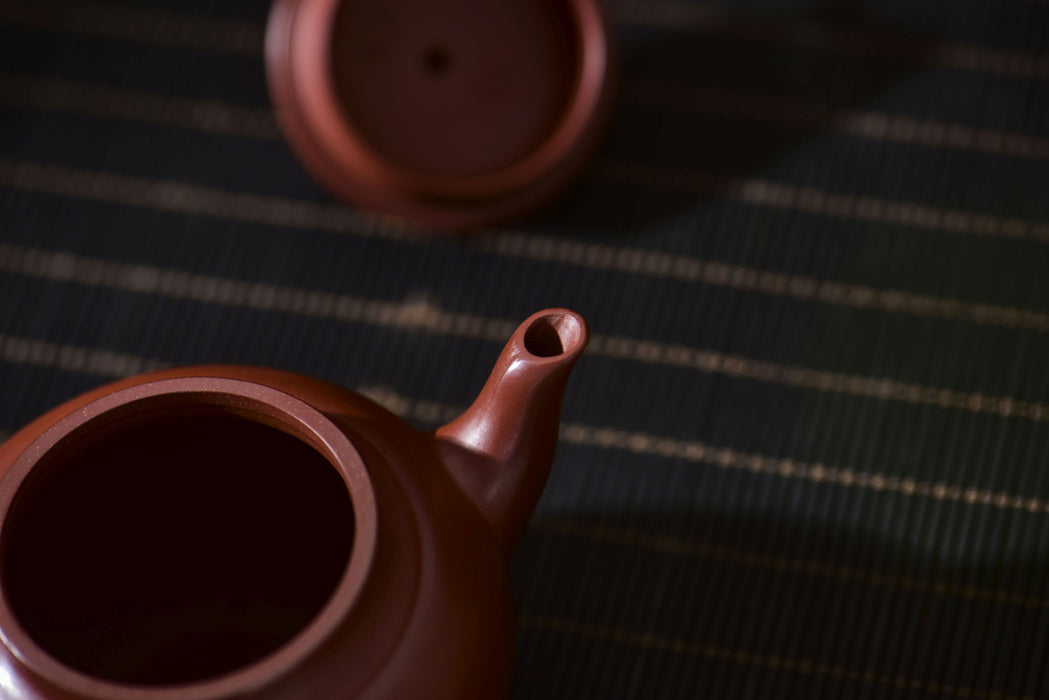 Da Hong Pao Clay "Xiao Ying Hu" Yixing Teapot * 115ml