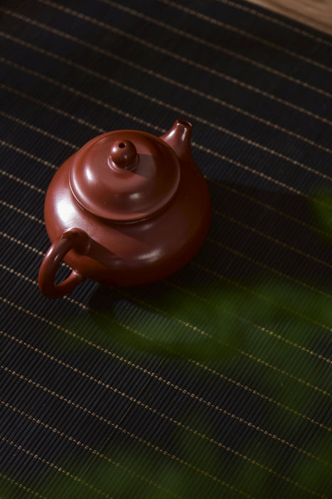 Da Hong Pao Clay "Rong Tian" Yixing Teapot * 110ml