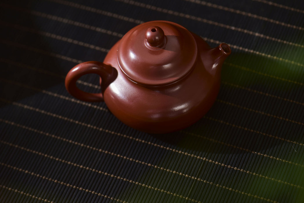 Da Hong Pao Clay "Rong Tian" Yixing Teapot * 110ml