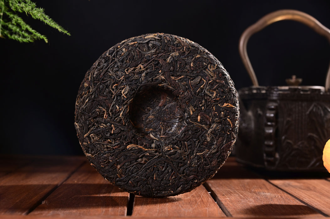 2024 Yunnan Sourcing "Ba Nuo Village" Black Tea Cake | Yunnan Sourcing Tea Shop