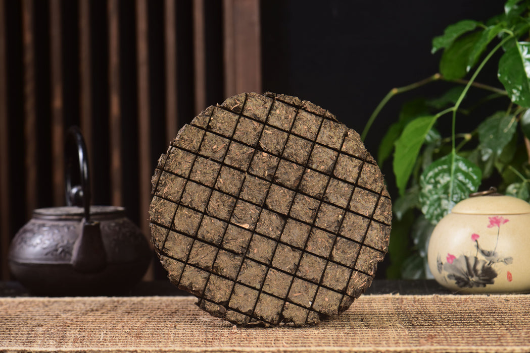 2013 Gao Jia Shan "Waffle Cut" Qian Liang Hei Cha Tea