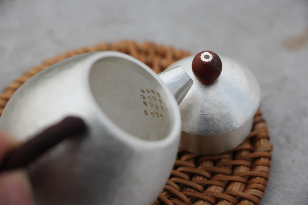 Mini Dragon Egg Teapot Pure Silver 999 * 50ml | Yunnan Sourcing Tea Shop