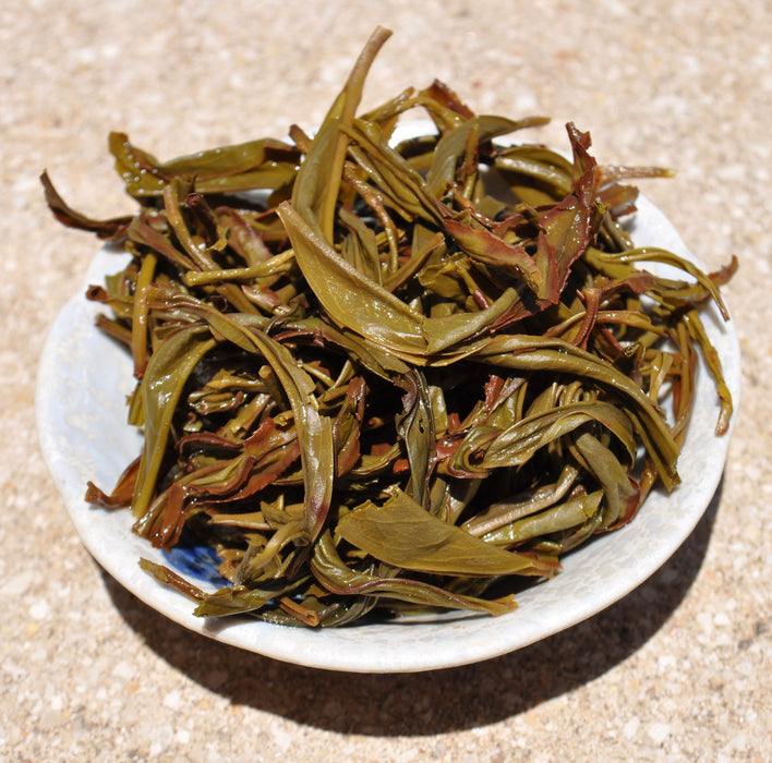 Middle Mountain "Zhu Ye" Bamboo Leaf Dan Cong Oolong Tea