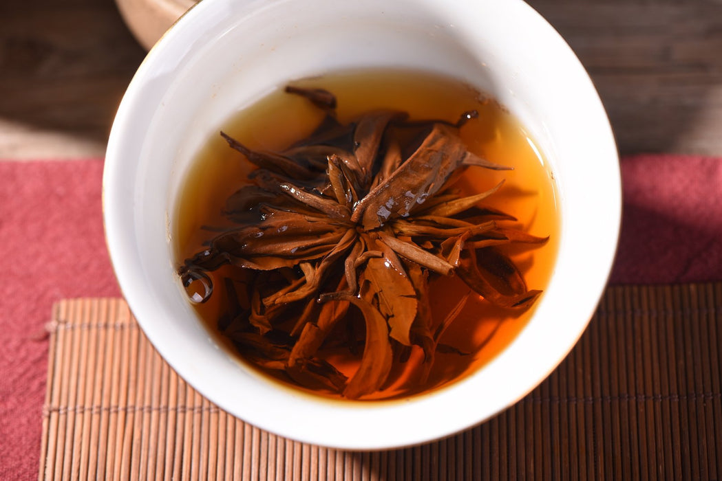 Feng Qing Premium "Black Gold Pearls" Black Tea