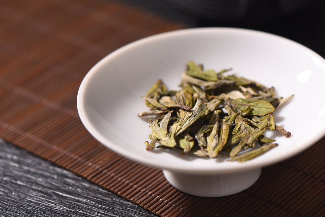 Early Spring Yunnan "Bao Hong" Dragon Well Green Tea