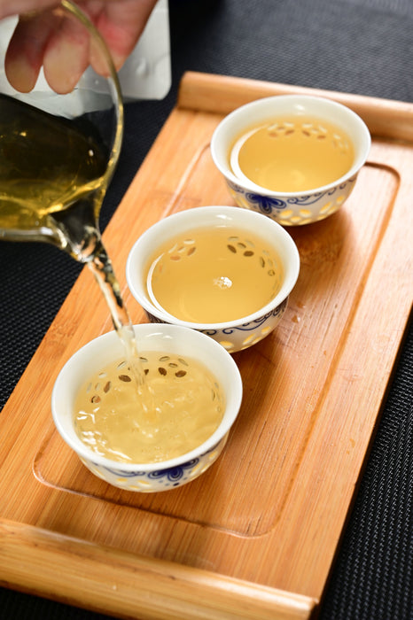 Jin Yao Shi "Golden Key" Wu Yi Mountain Rock Oolong Tea