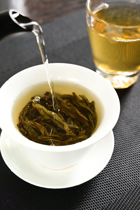 Jin Yao Shi "Golden Key" Wu Yi Mountain Rock Oolong Tea