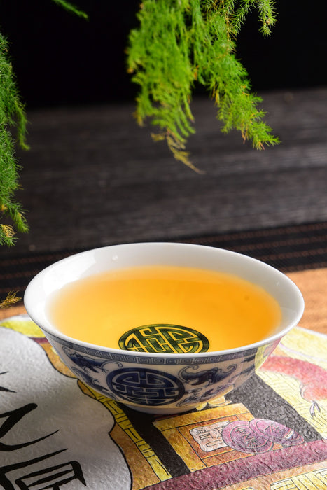 2020 Yunnan Sourcing "Long Tang Gu Shu" Old Arbor Raw Pu-erh Tea Cake
