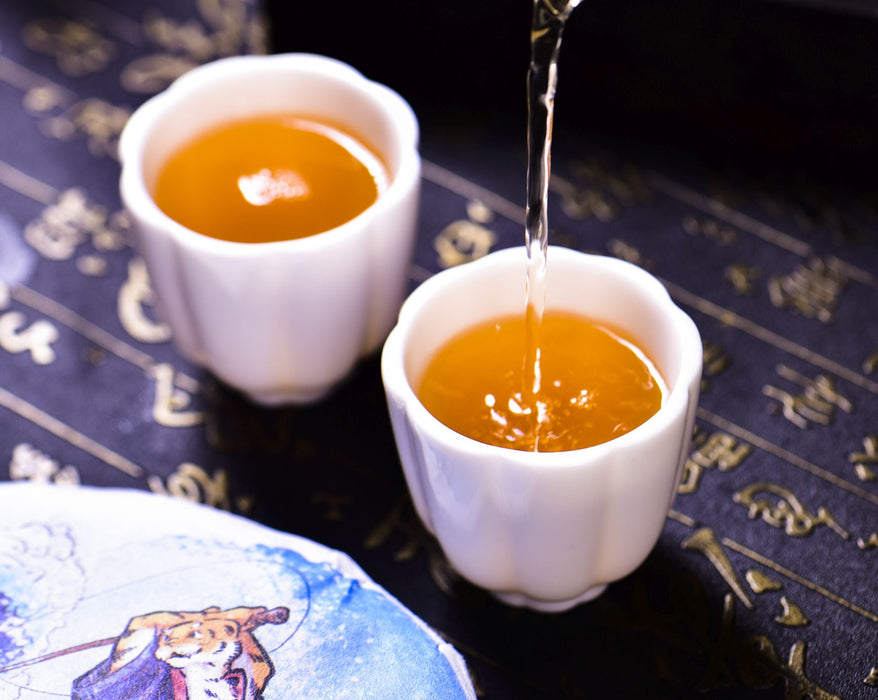2023 Yunnan Sourcing "Cha Qi" Raw Pu-erh Tea Cake