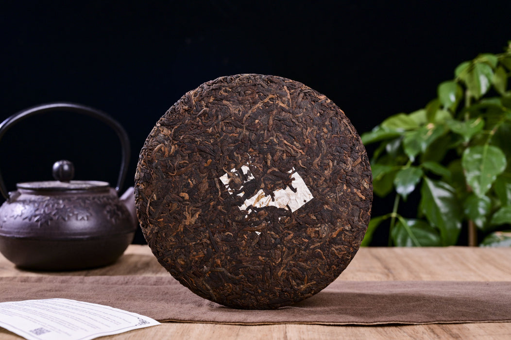 2023 Yunnan Sourcing "Yong De Black Label" Ripe Pu-erh Tea Cake