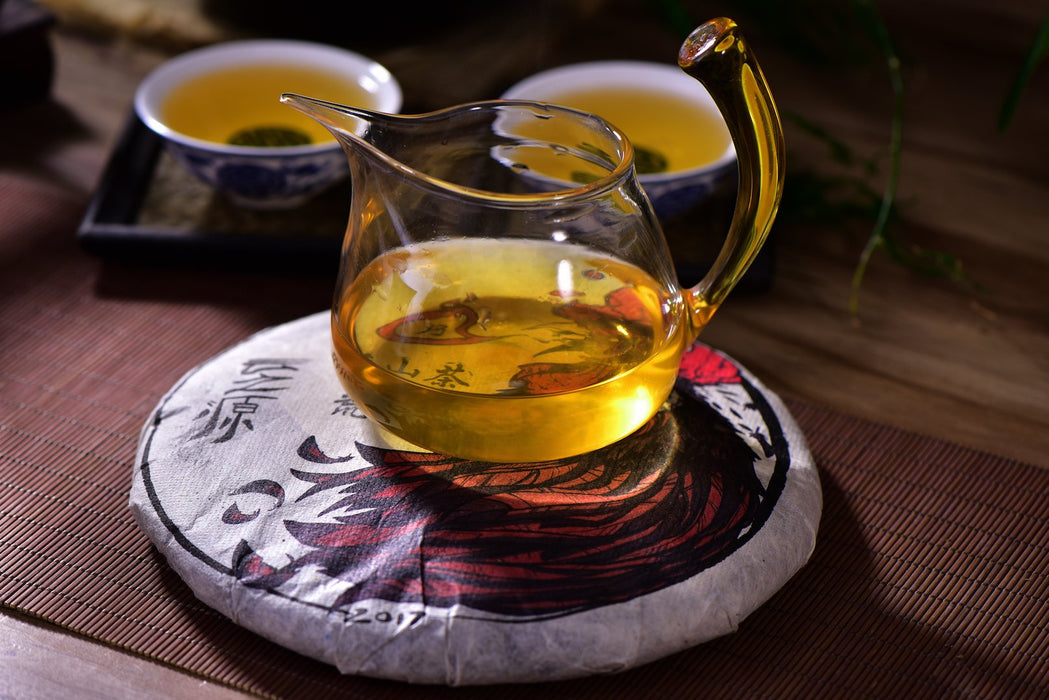 2017 Yunnan Sourcing "Mengku Huang Shan" Wild Arbor Raw Pu-erh Tea Cake