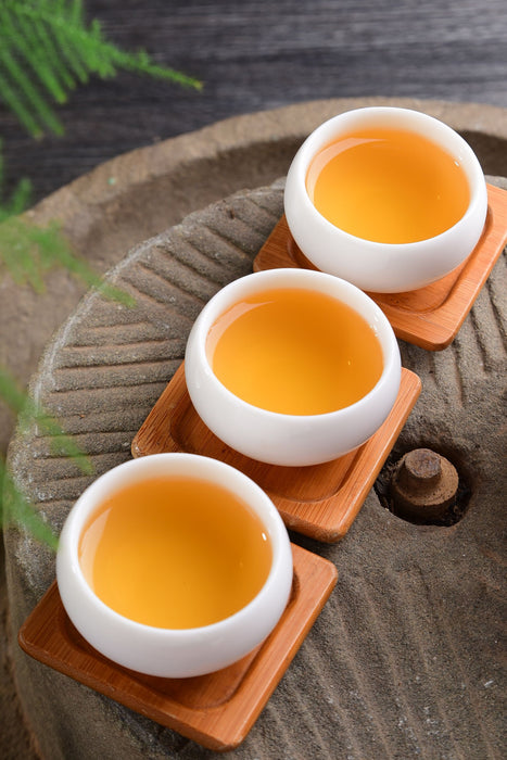 2020 Yunnan Sourcing "He Kai Village" Raw Pu-erh Tea Cake