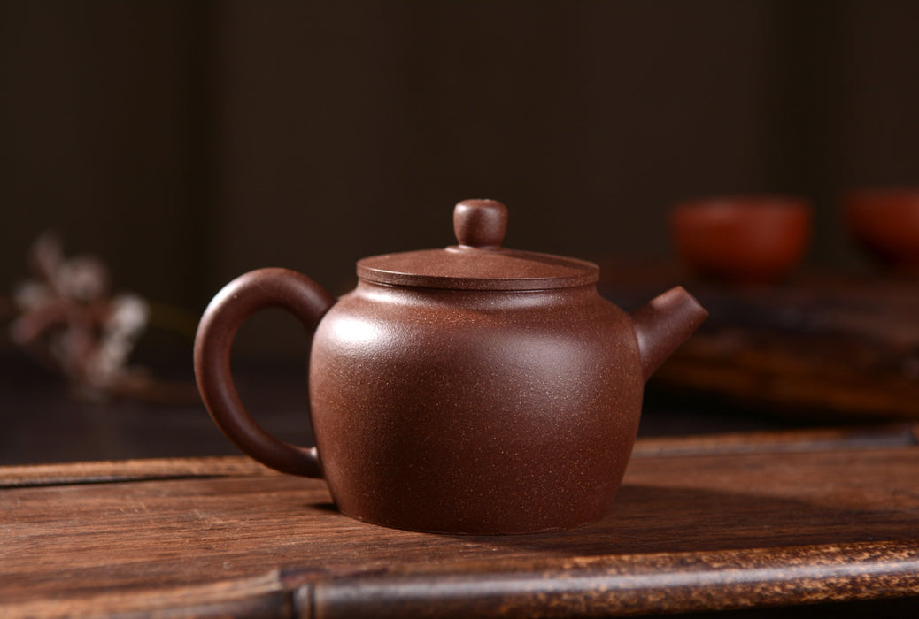 Hei Jin Gang Clay "DeZhong" Yixing Teapot * 140ml