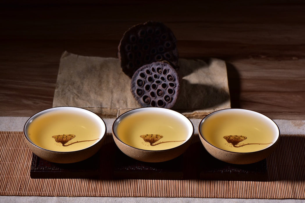 2017 Yunnan Sourcing "Bai Ni Shui" Old Arbor Raw Pu-erh Tea Cake
