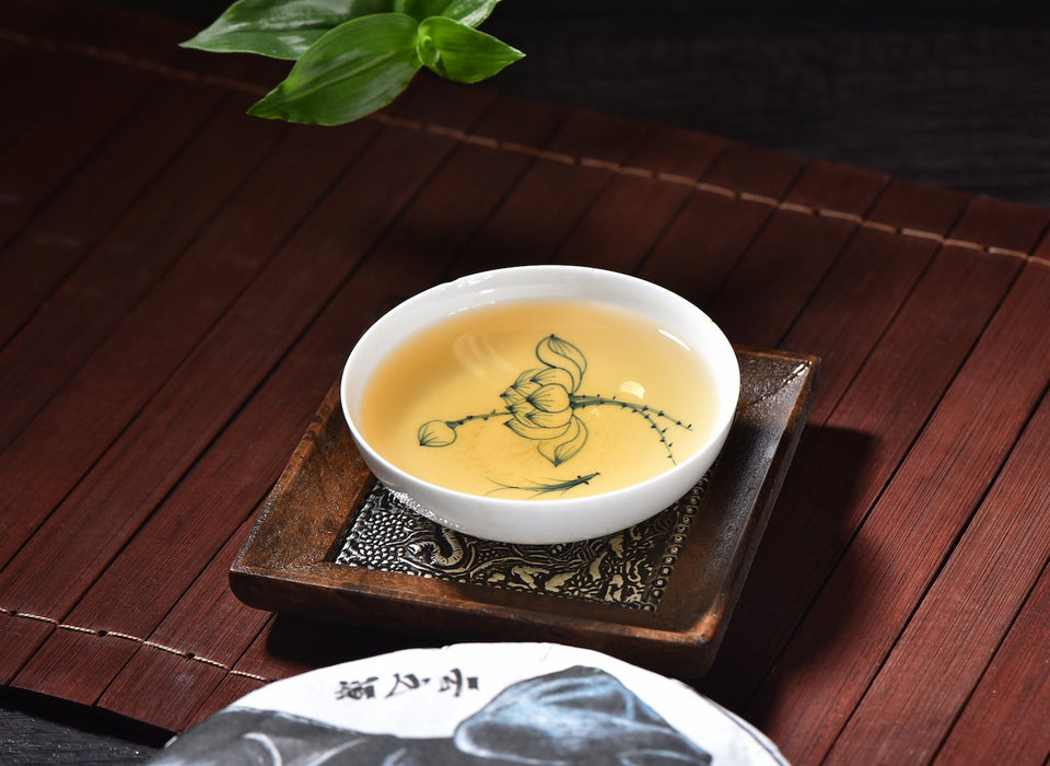 2018 Yunnan Sourcing "He Kai" Raw Pu-erh Tea Cake