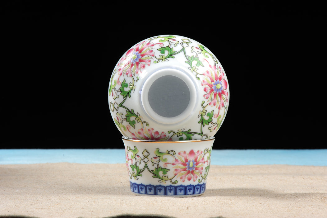 Foshan Qing Dynasty Style Mudan Strainer with Stand