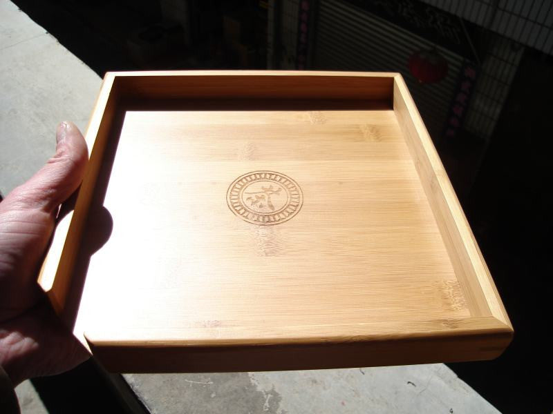 Bamboo Tray for Chiseling Away at your Pu-erh Tea Cake